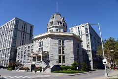 61 New York City Roosevelt Island The Octagon Tower Built As An Administrative Center For The New York Lunatic Asylum In 1837-39 Is Now Part Of A Residential Building